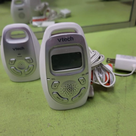 VTech DM223 DECT 6.0 Digital Audio Baby Monitor - Picture 14 of 15